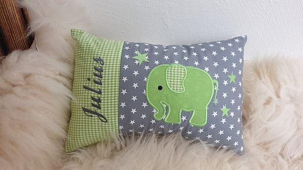 Kissen Elefant Karo grün Sterne grau & Wunschnamen W1392