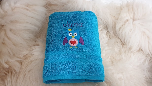 Handtuch Eule türkis lila mit Namen bestickt W537
