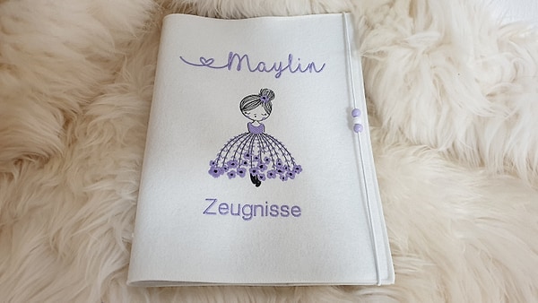 Zeugnismappe Ballerina Mädchen Blumen flieder Wollfilz cremeweiß mit Namen W111