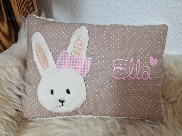 Kissen Taufkissen Hase Hasenmädchen Punkte beige, hell & Wunschnamen W972