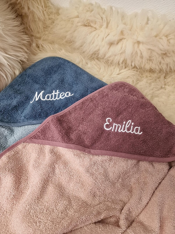Babybadetuch Kapuzenhandtuch mit Namen W1768